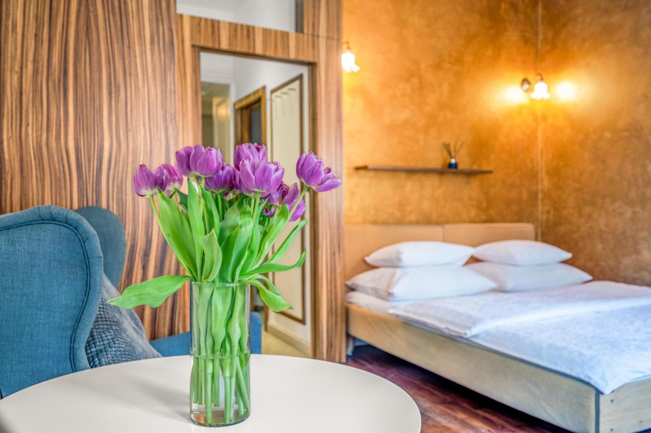 Malostranská Apartahotel