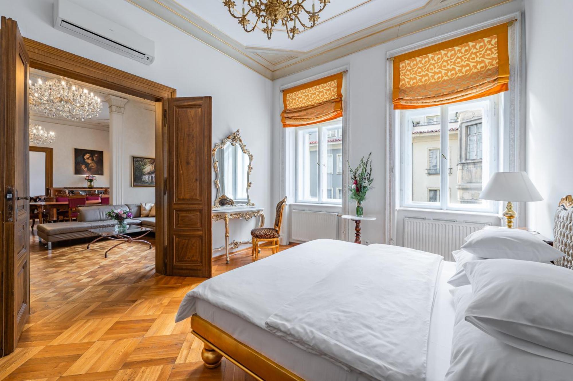 Apartahotel Malostranská 4*